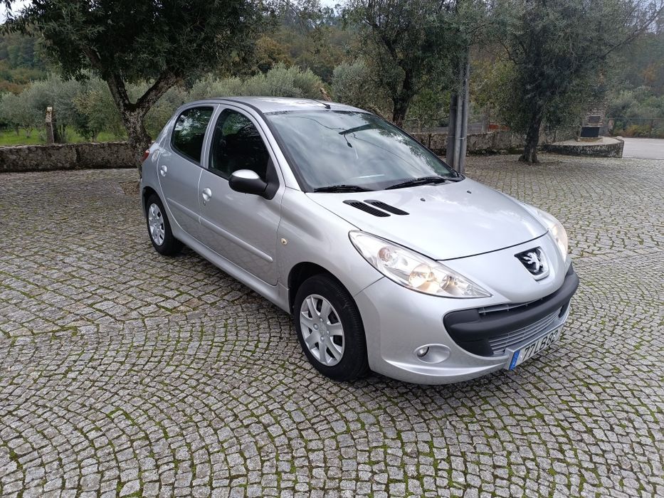 Peugeot 206+  em óptimo estado