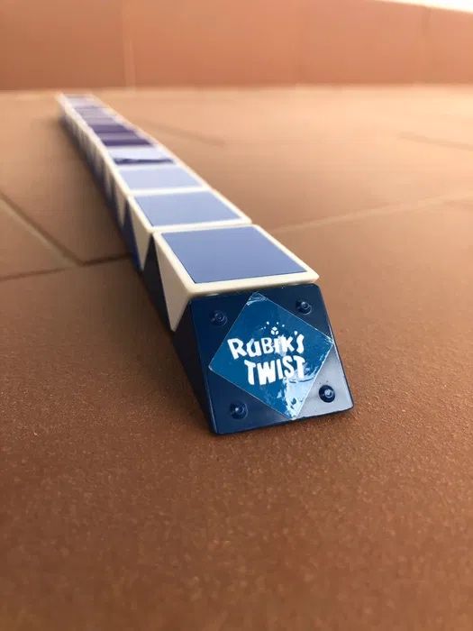 Rubik’s Twist Snake marca original