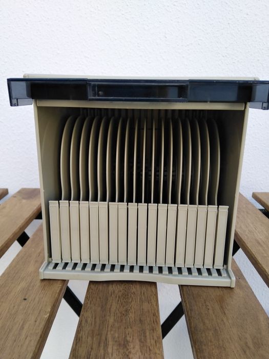 Caixa para Armazenar CD'S