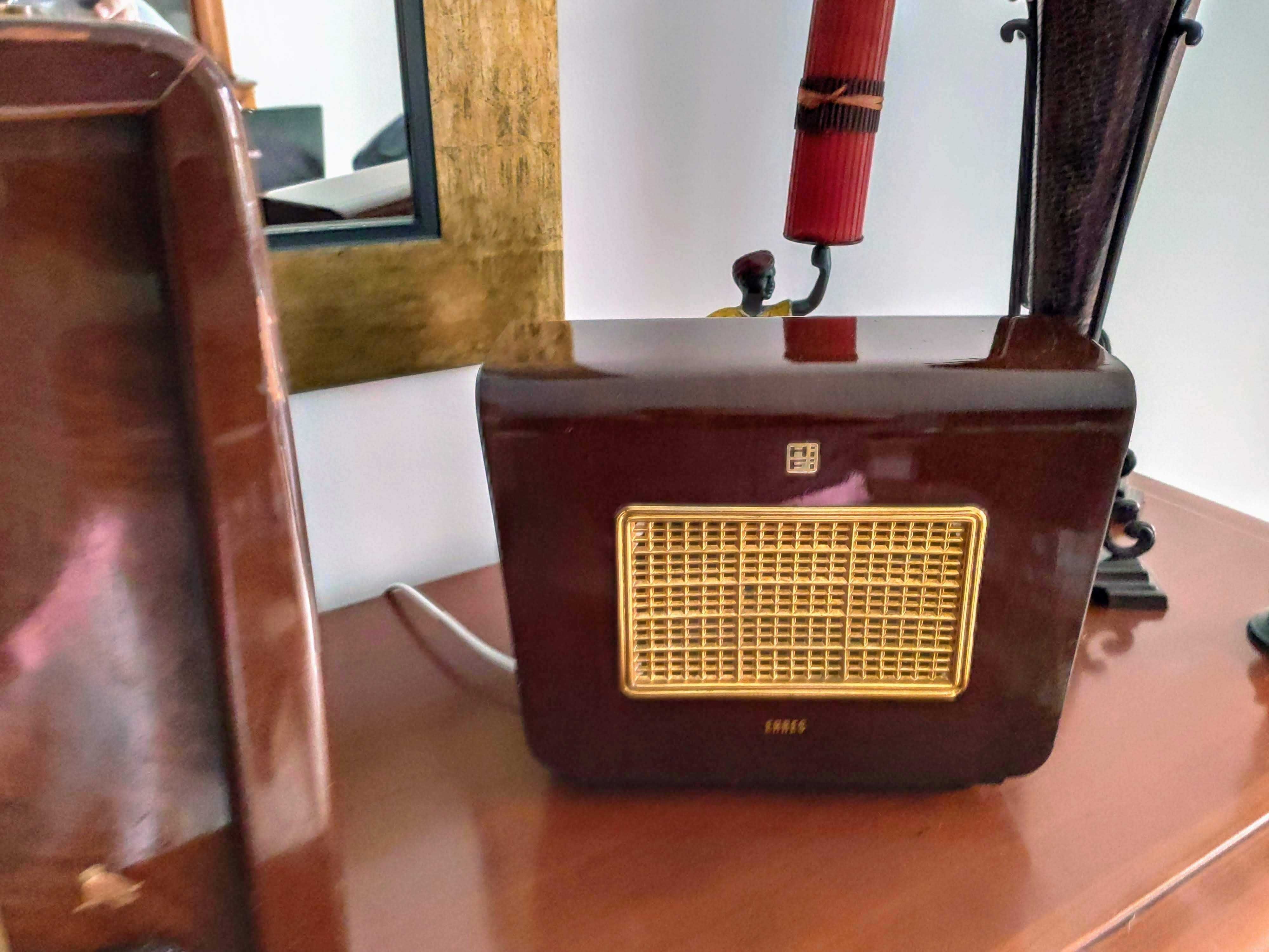 Radio antigo vintage ERRES KY 557