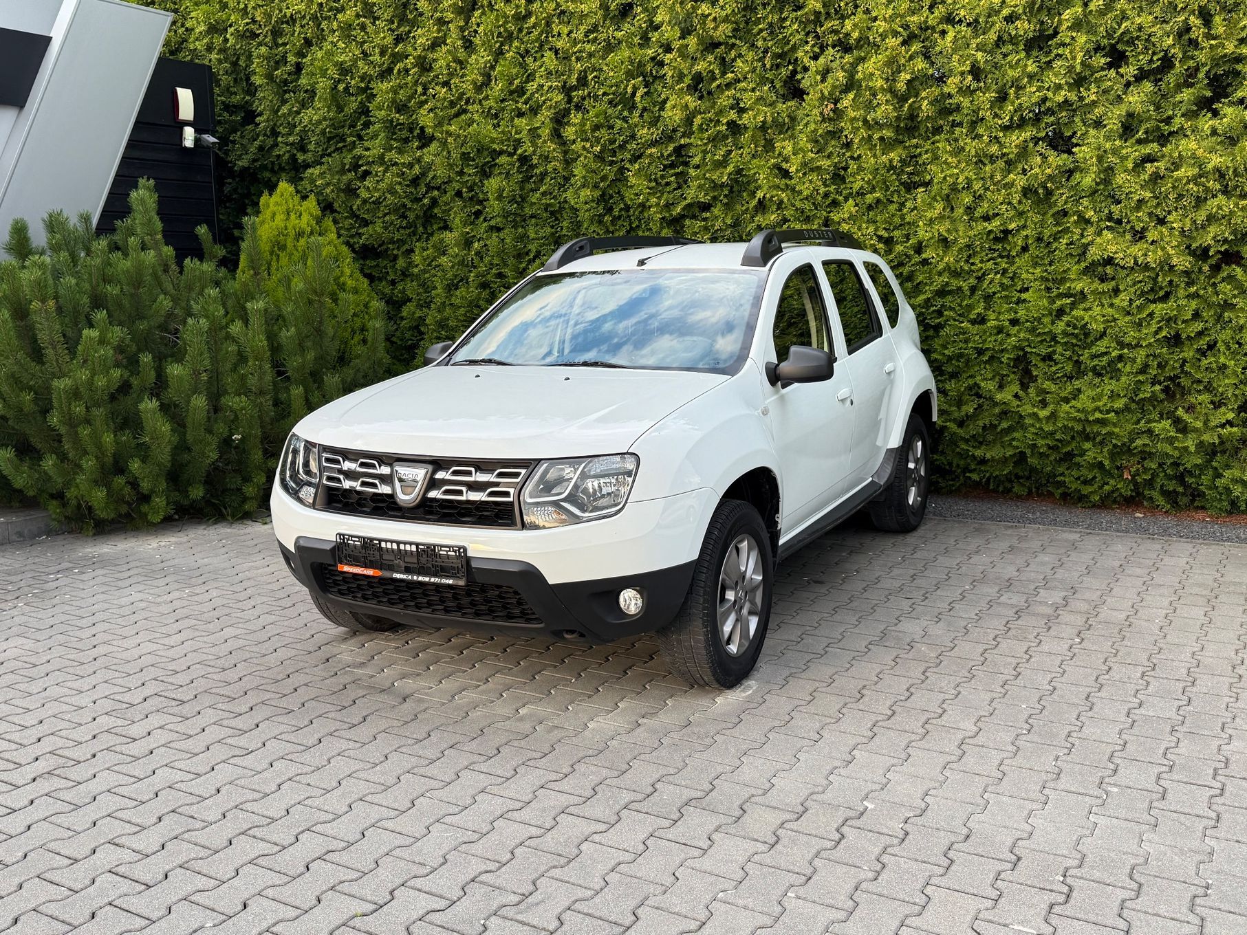 Dacia Duster 1.6 benzyna + LPG LIFT zero korozji Navi Klima