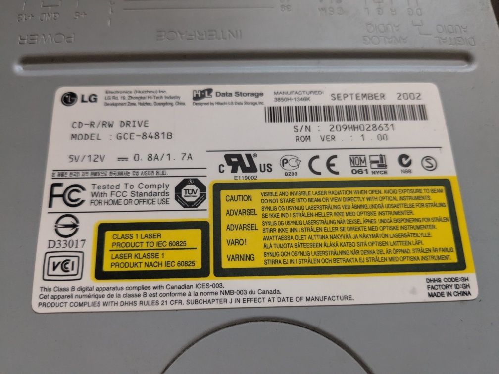 Nagrywarka CD, napęd LG GCE-8481B