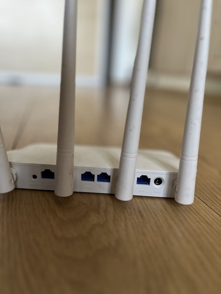 Wi-Fi роутер Tenda N300