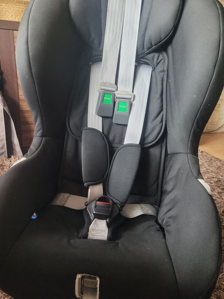 Fotelik RVF Britax Römer MAX-WAY 9-25