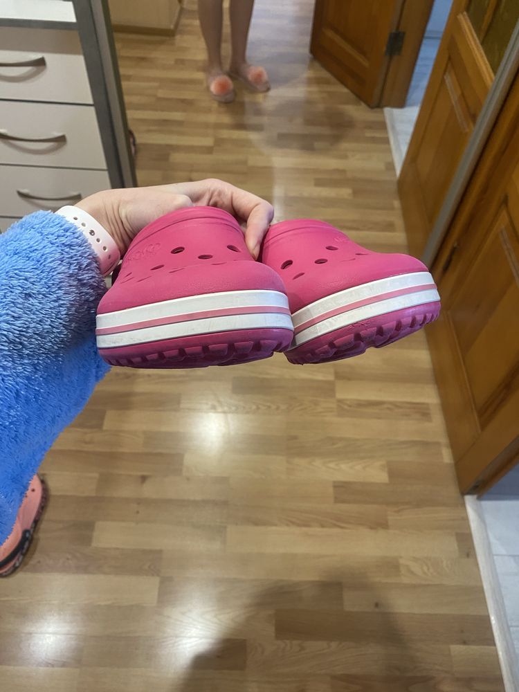 Crocs розмір w9 38