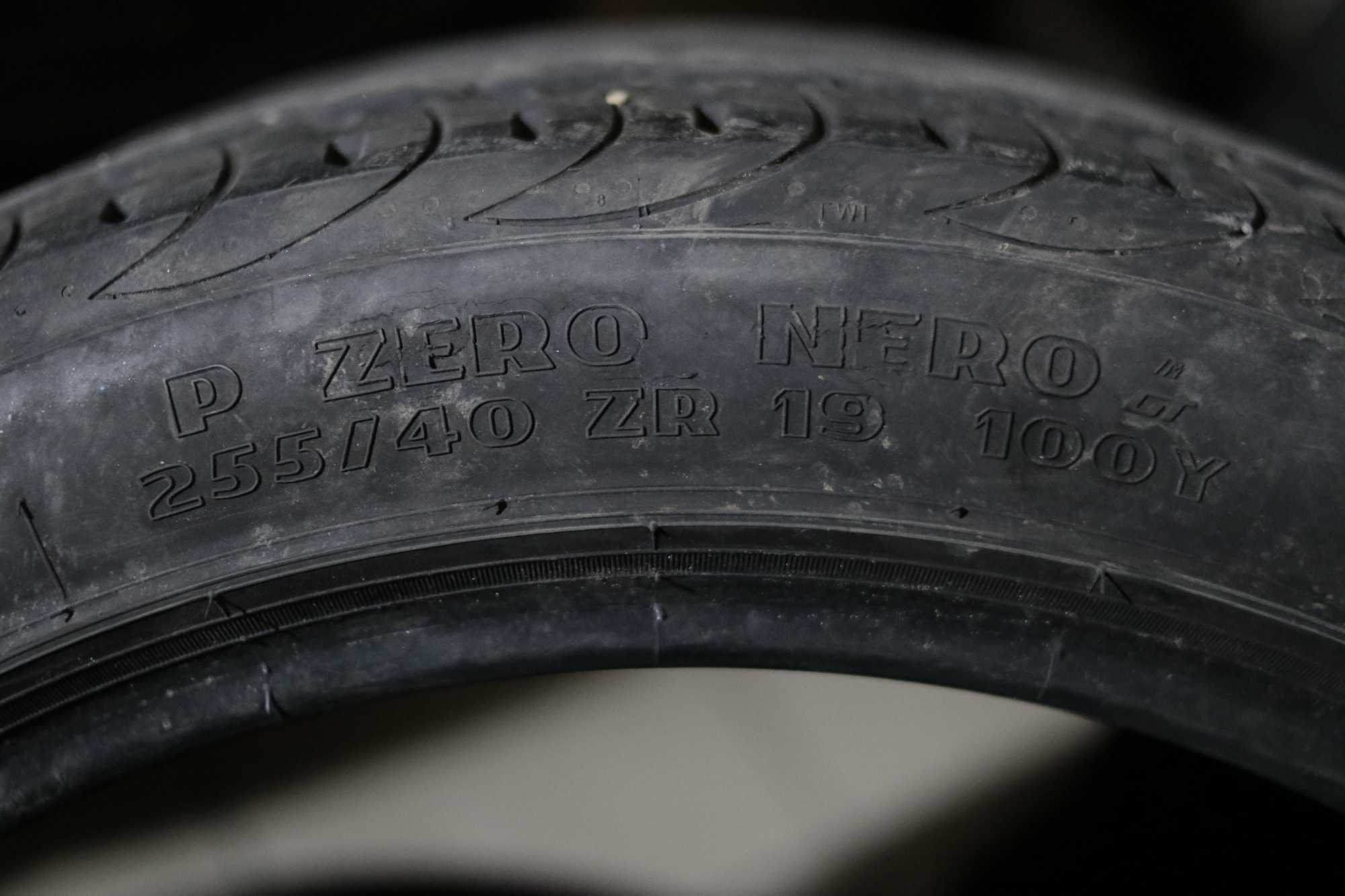 Резина Pirelli PzeroNero 255/40/R19 Лето Пара