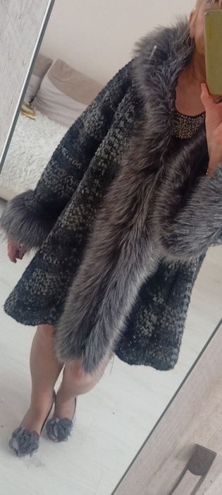 Włoska kurtka obszyta futerkiem