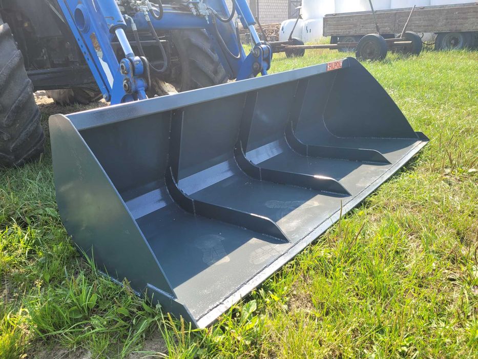 Łyżka/ łycha do tura ciągnika Szufla do ziemi kamieni do ładowacza