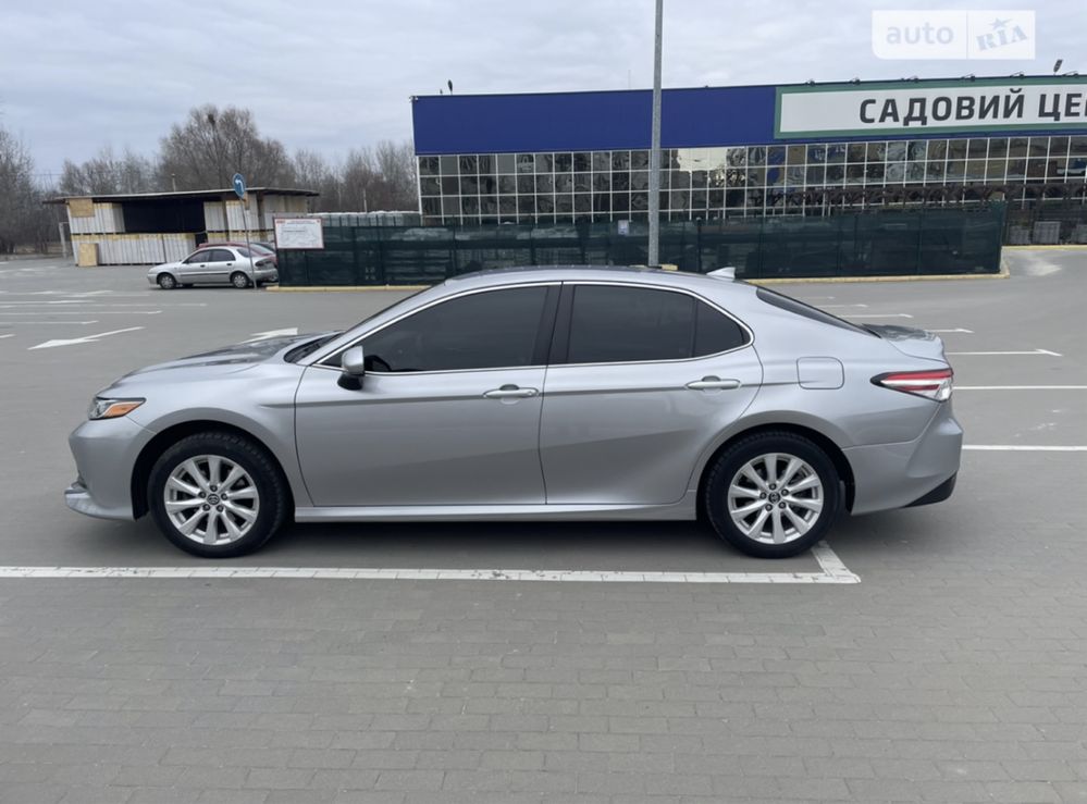 Toyota Camry 70  2018