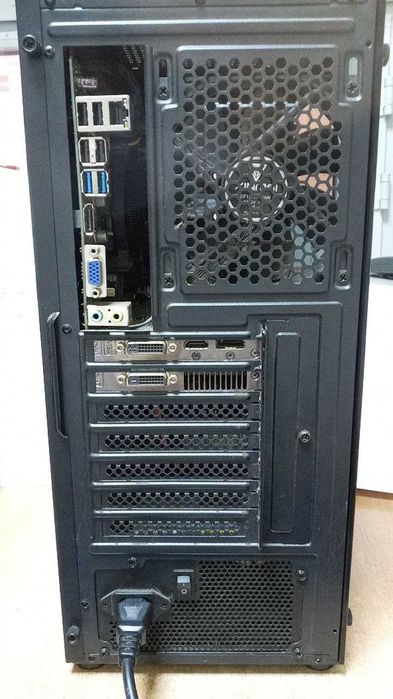 Системний блок Xeon E1230v3/Ram16gb/SSD120gb+HDD500gb/Asus R9 280
