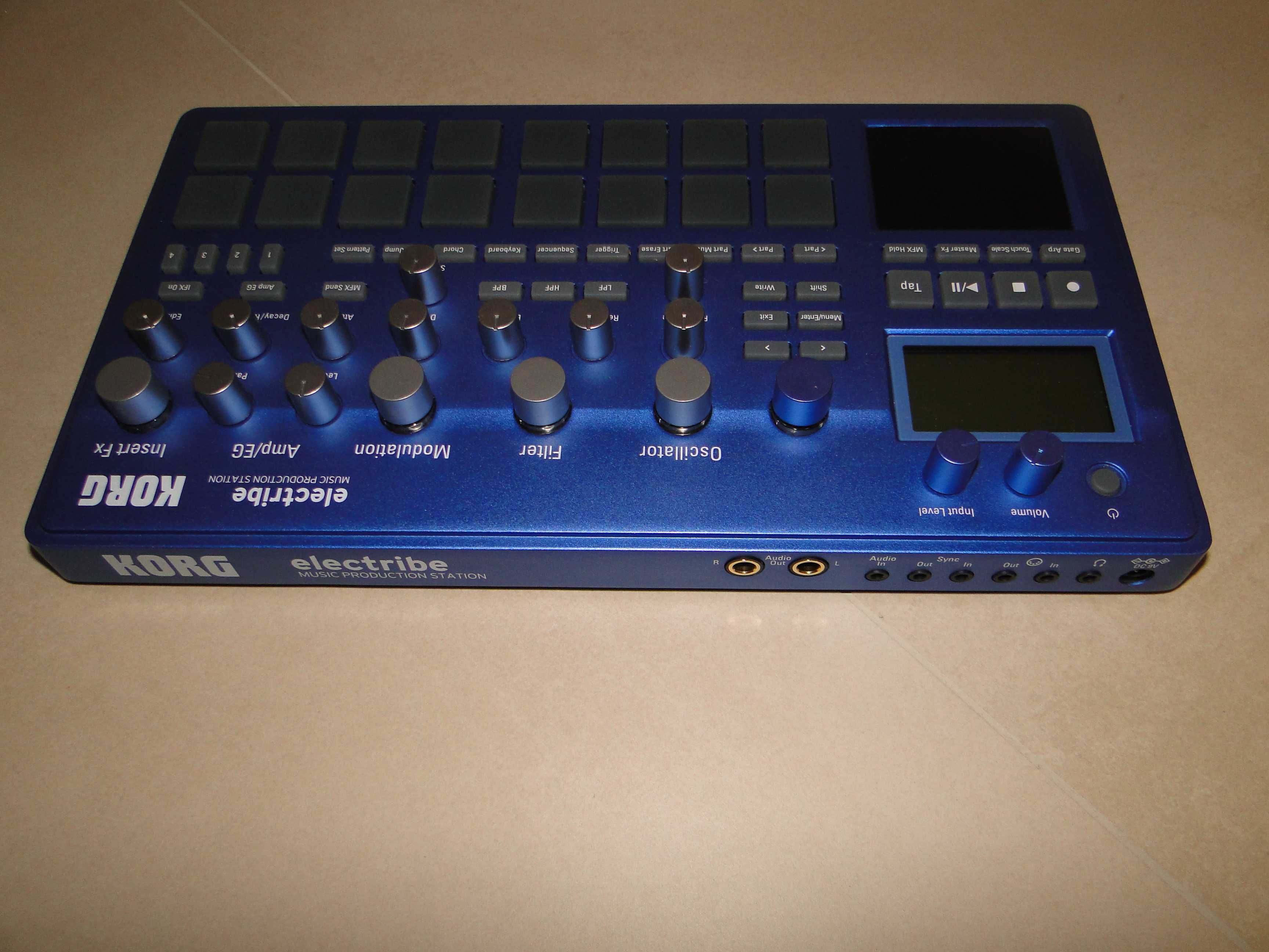 Stacja Do Produkcji Muzyki Sampler Grovebox KORG ELECTRIBE 2 BLUE.Nowy