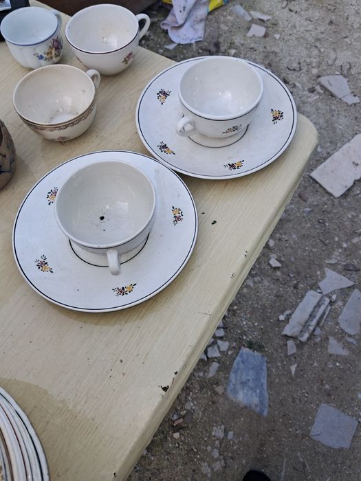 Duas chavenas com pires