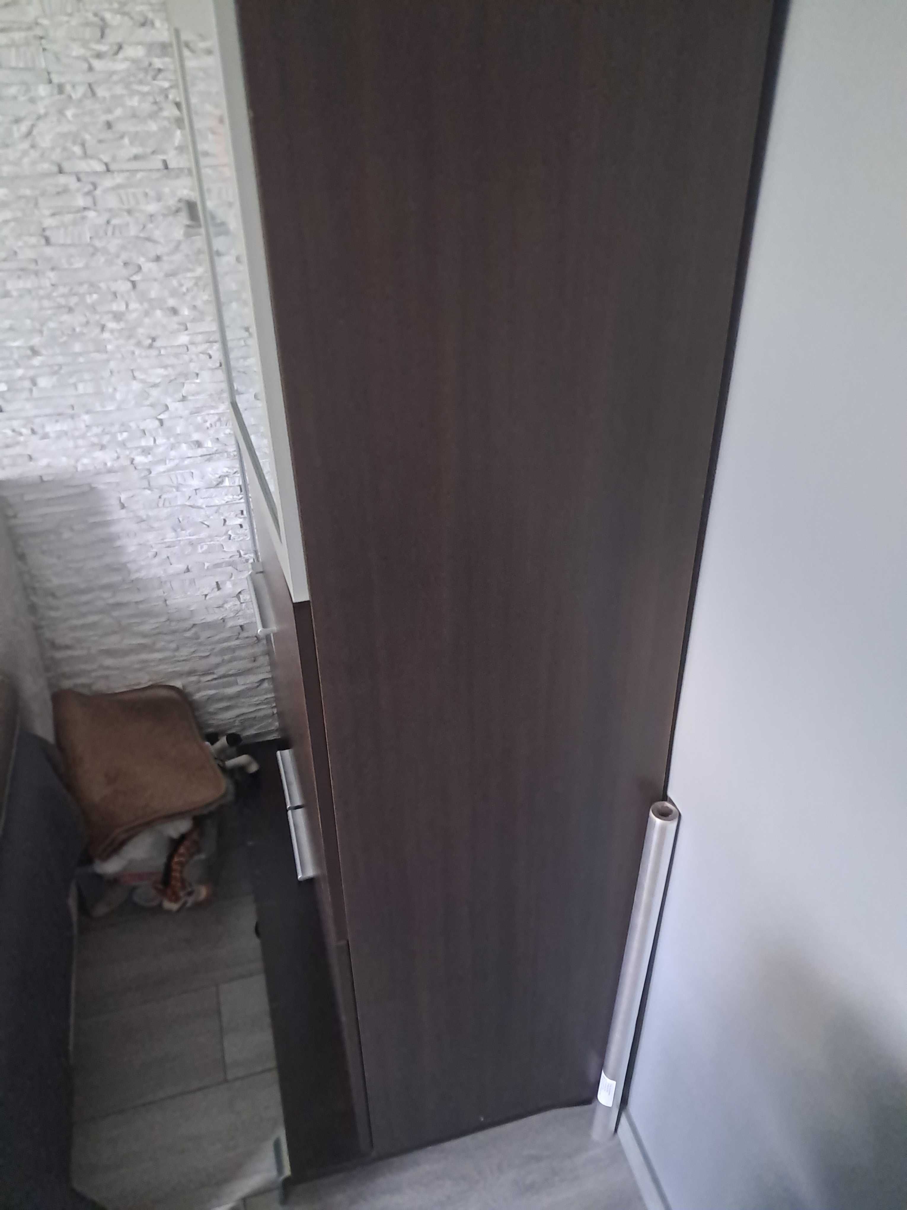 Komoda wenge z szybami