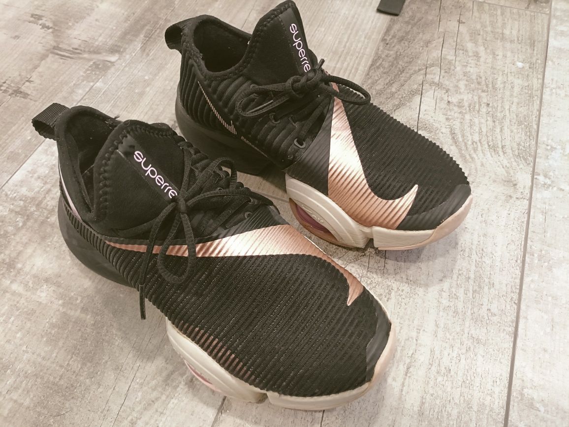 Nike SuperRep 36
