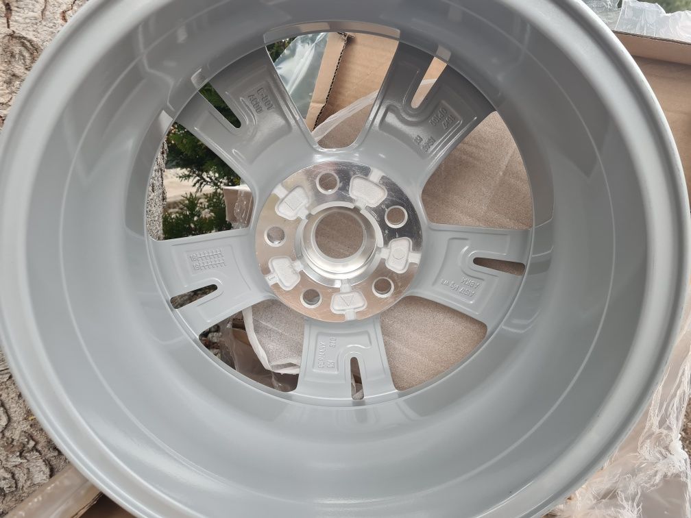 Felgi Opel 5x115 16" astra Zafira nowe