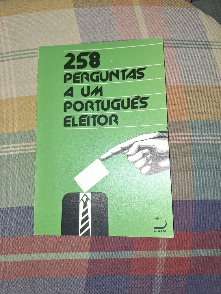 258 perguntas português eleitor politica 25 abril