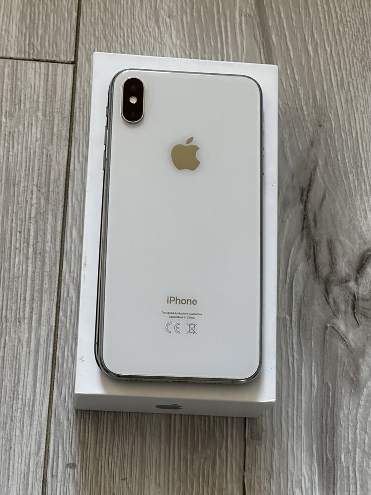 Apple iPhone XS Max 64Gb Silver