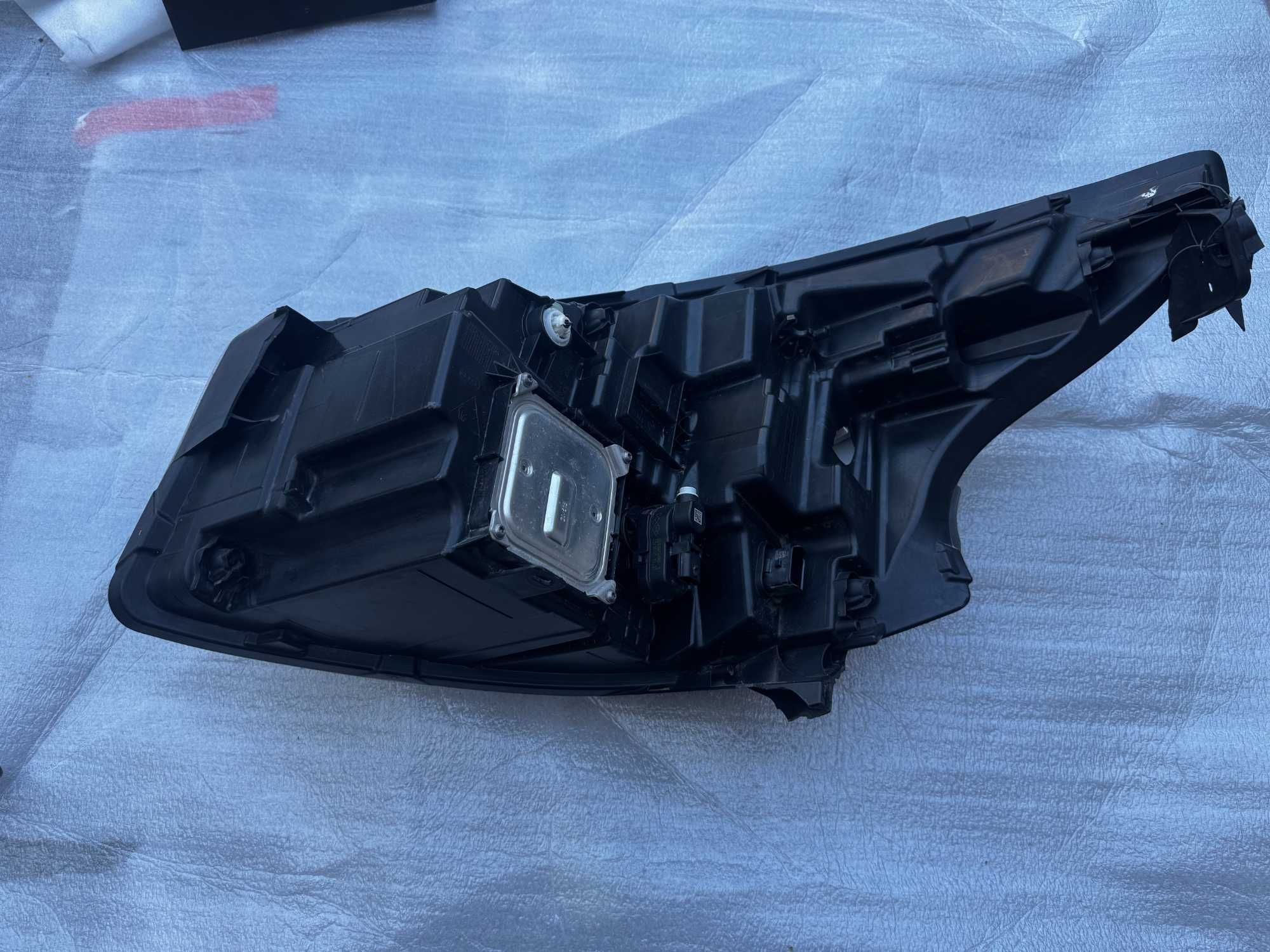 Reflektor lampa full led renault trafic 26010,9054R