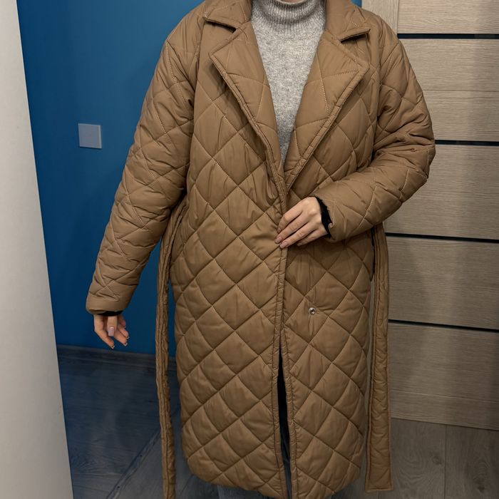 Пальто стьобане з поясом