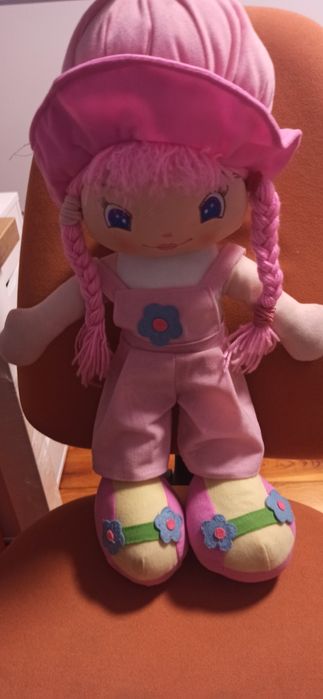 Pluszowa lalka dla dzieci