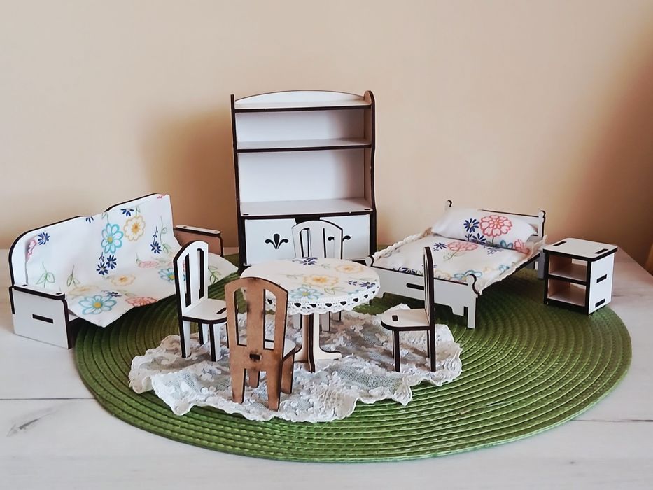 Іграшкові меблі для міні ляльок