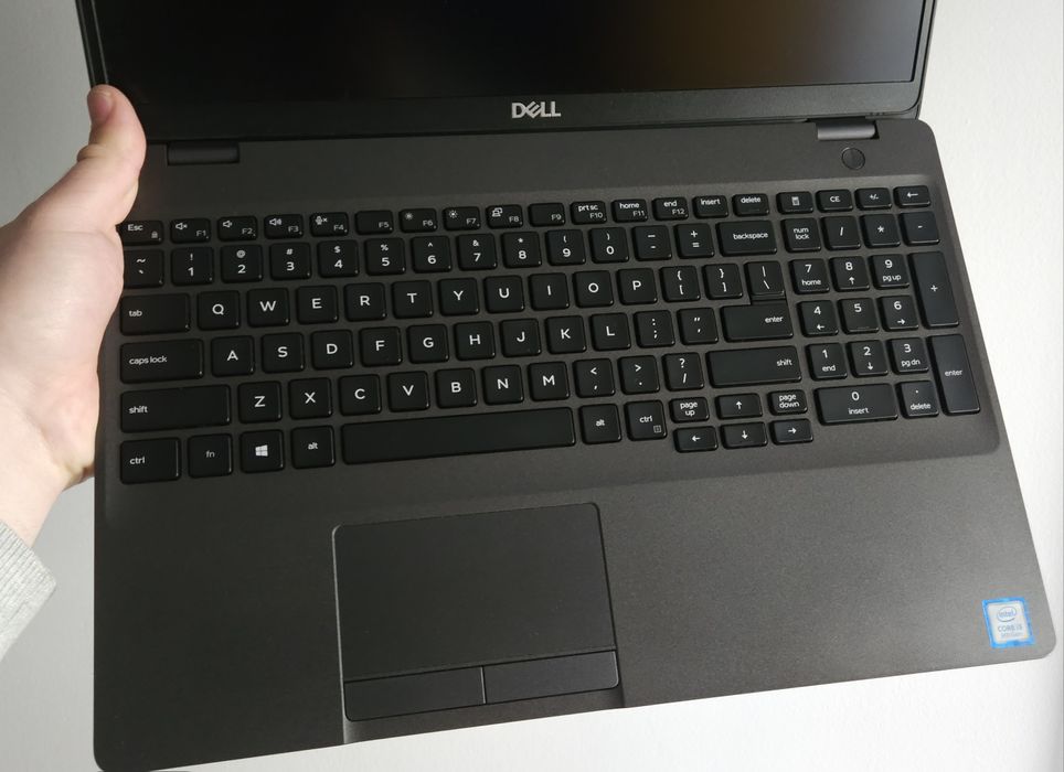 Сенсорний Dell Precision 3541/i5 9400h/RAM16gb/SSD256/Quadro P620(4gb)