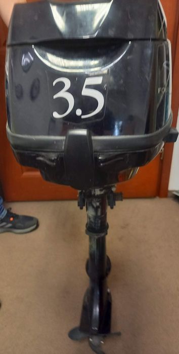 Łódź łódka wędkarska na ryby