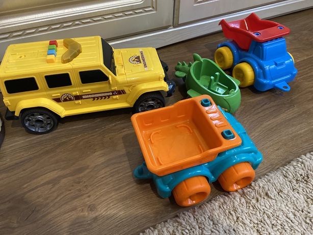 Комплект игрушек, металические большие машины грузовики
