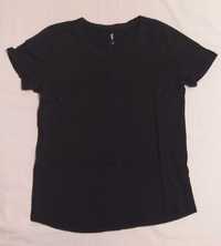 Luźny czarny T-shirt z haftem serca