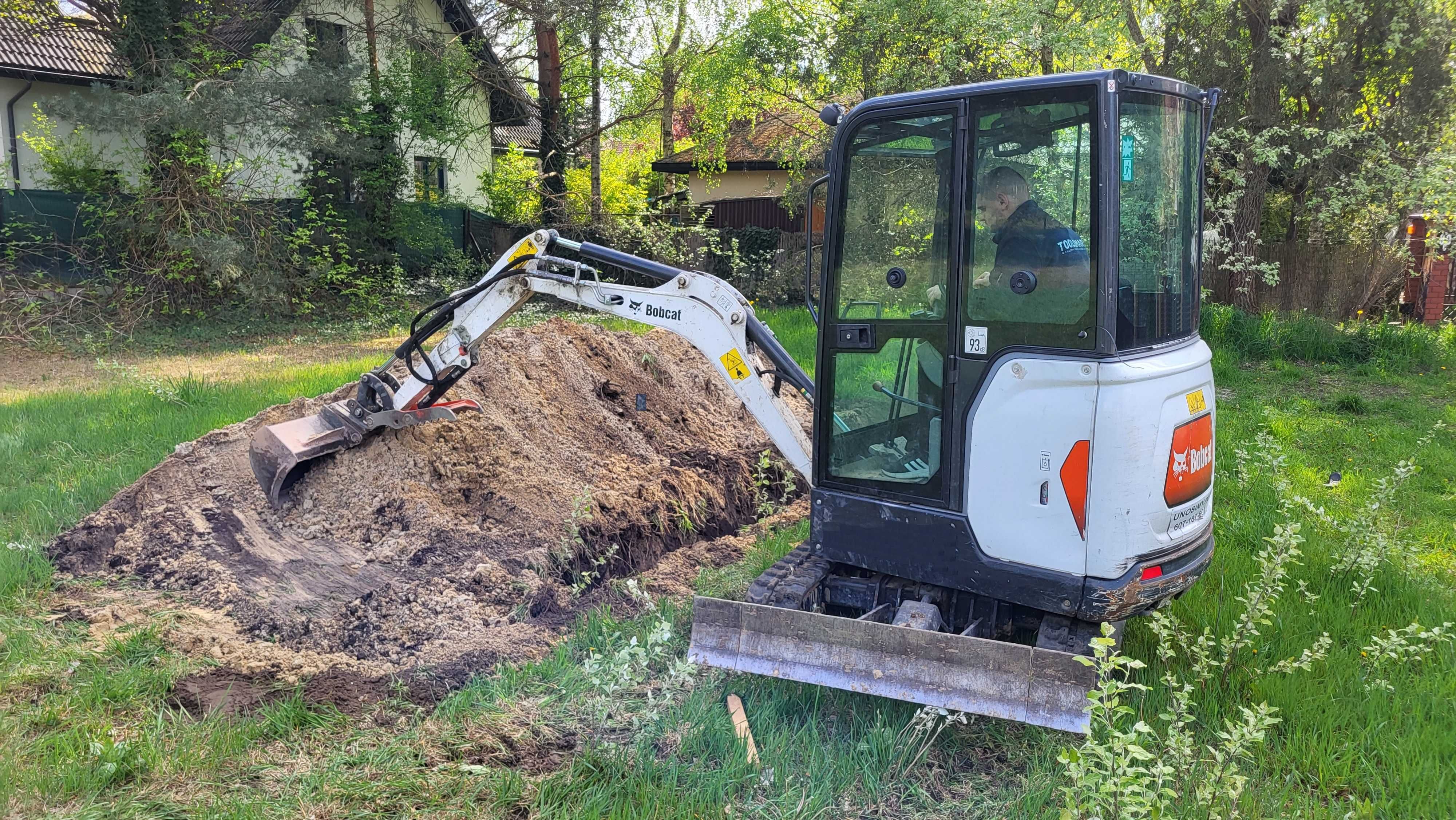 Minikoparka wynajem koparka Bobcat Volvo Katowice Gliwice min. 3 dni