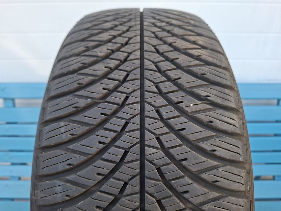 225/45 R18 95Y YOKOHAMA BluEarth-4S AW21 rocznik 2024!