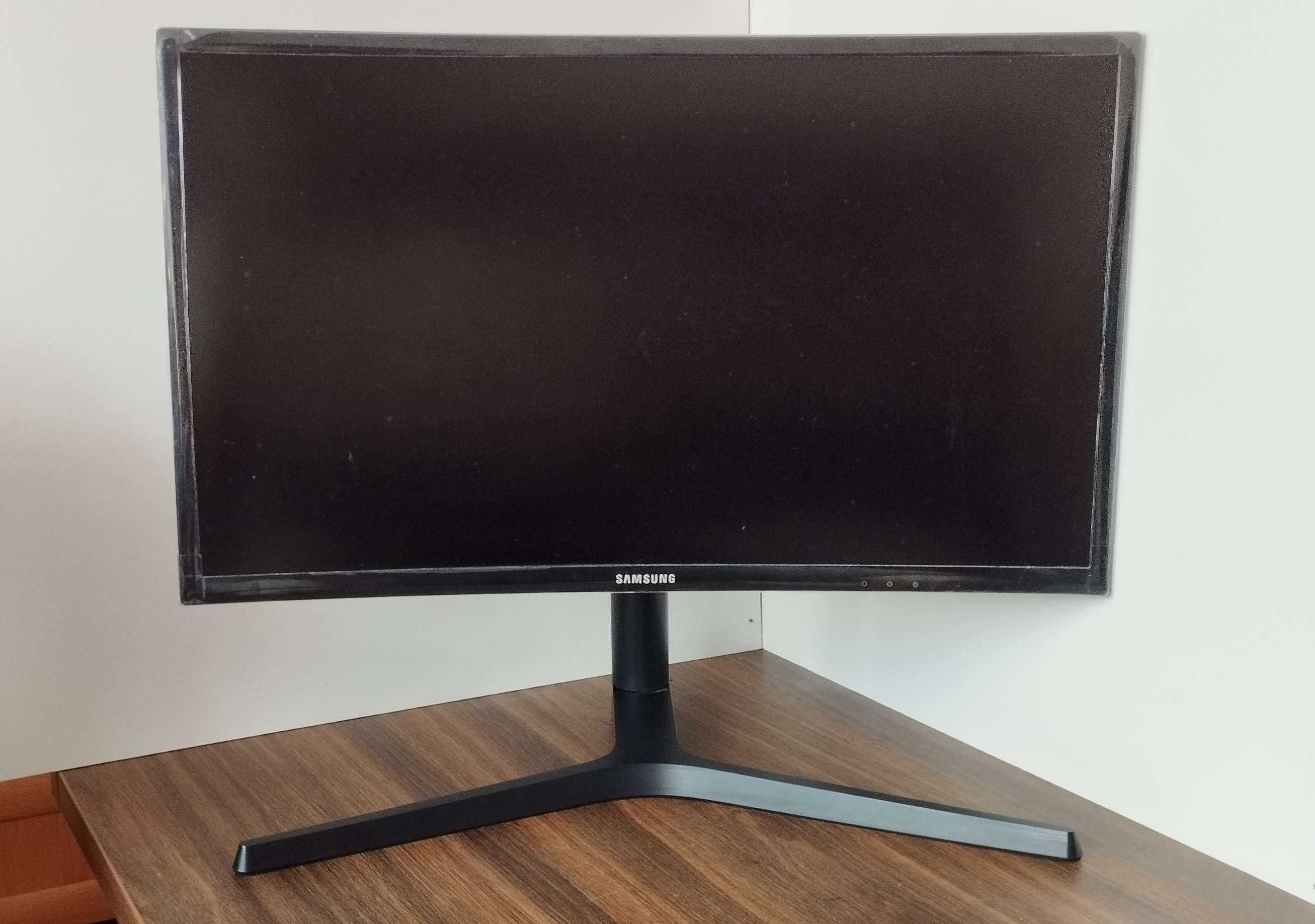 Monitor Samsung C24FG73FQU – 144Hz, 100% sprawny