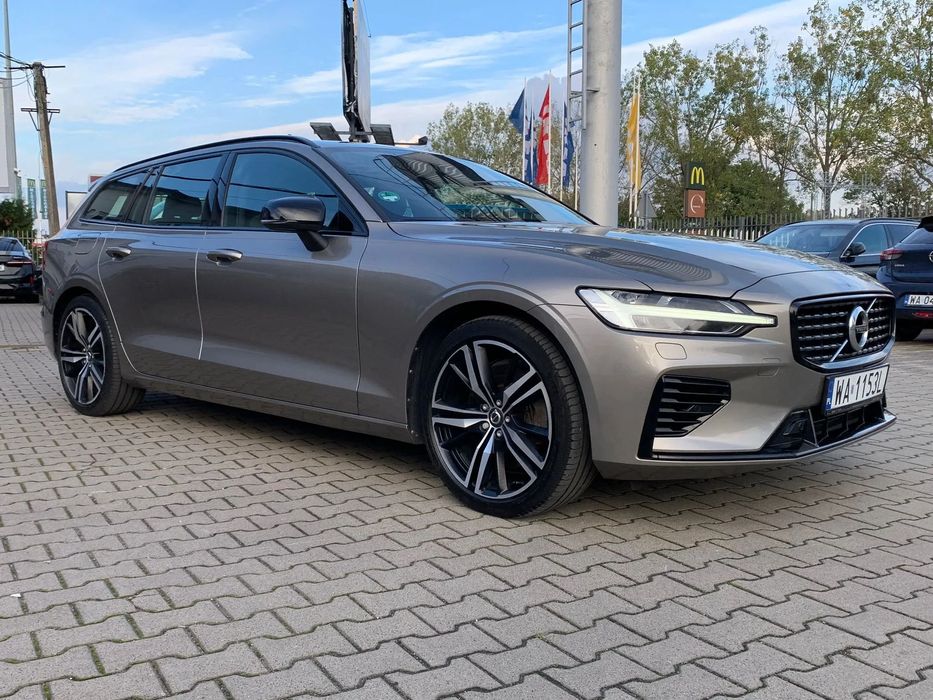 Volvo V60 T6 AWD Plug In 341KM R Design, I rej 2022, Bezwypadkowy, Hak, 23%