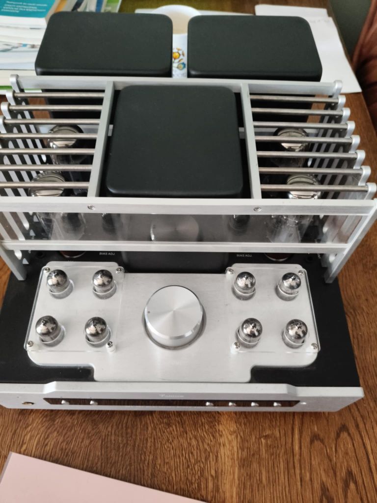 Wzmacniacz lampowy Yaquin ms-30L