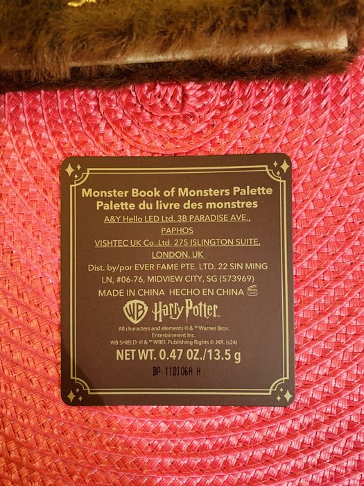 Harry Potter X SHEGLAM Paleta Monster Book Of Monsters