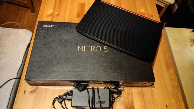Laptop Acer Nitro 5/Win10/Intel I7/GTX 1060/8GB RAM/256SDD+300HDD