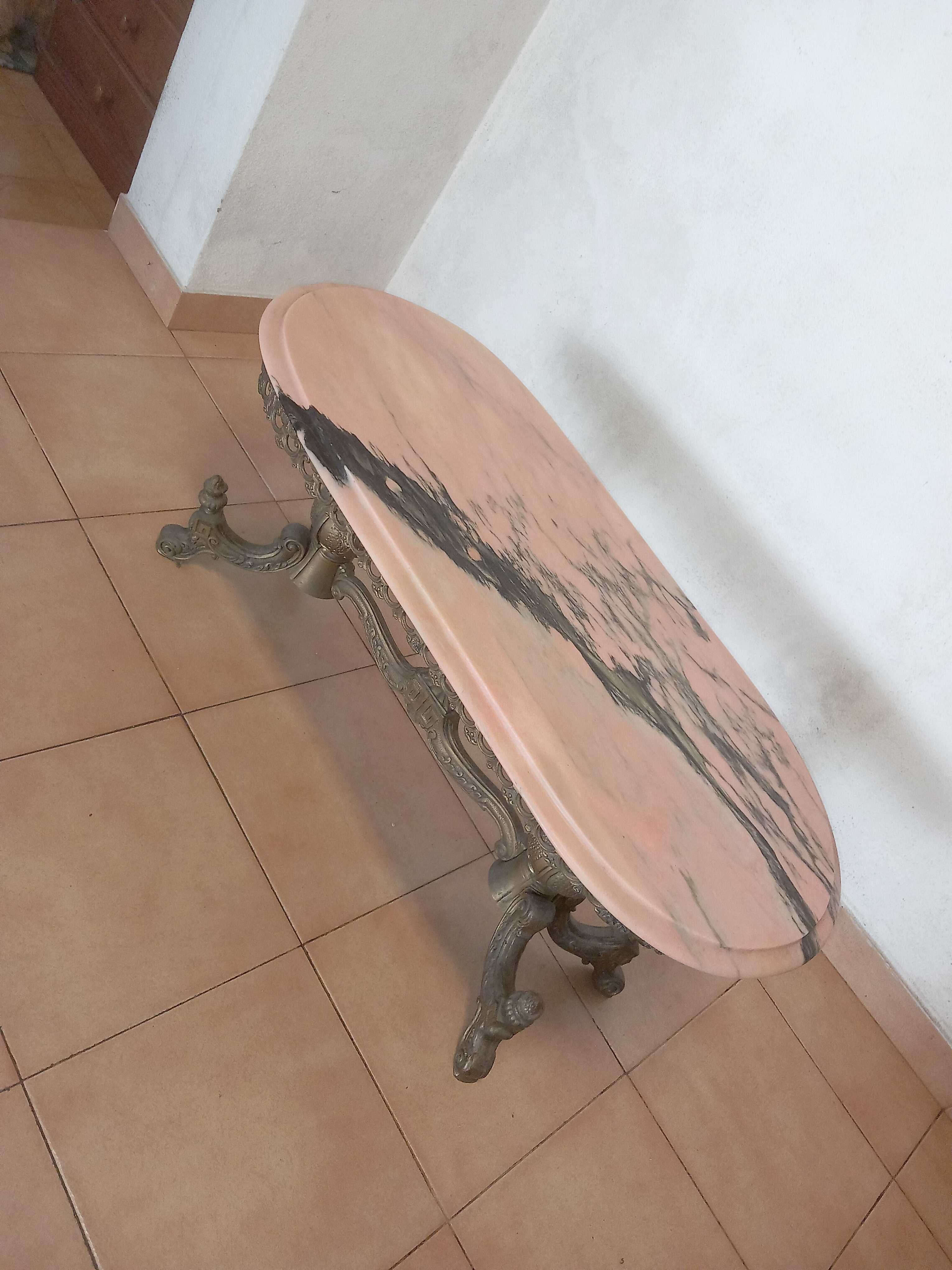 Mesa de centro antiga