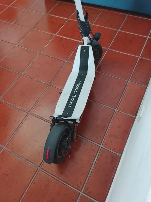 Trotinete em bom estado