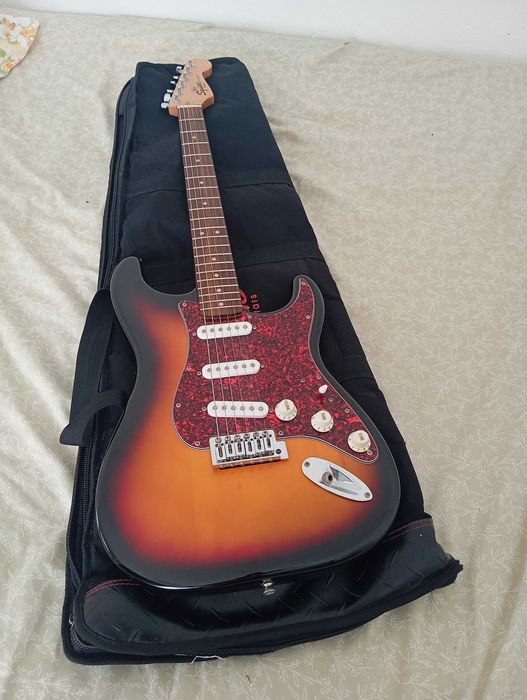 GUITARRA elétrica FENDER SQUIER