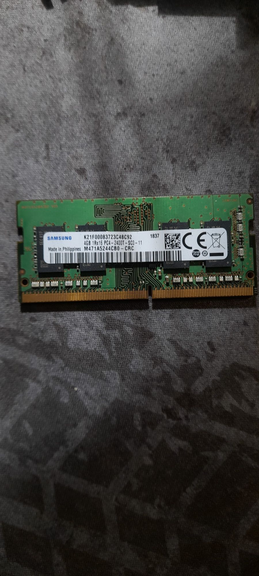 Placa RAM DDR4L 4gb 2400MHz