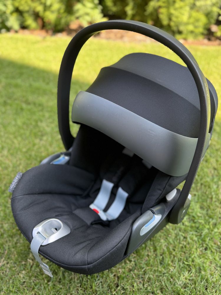 Продам автолюльку cybex cloud Z i-size
