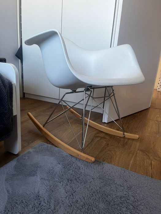 Krzesło bujane na płozach