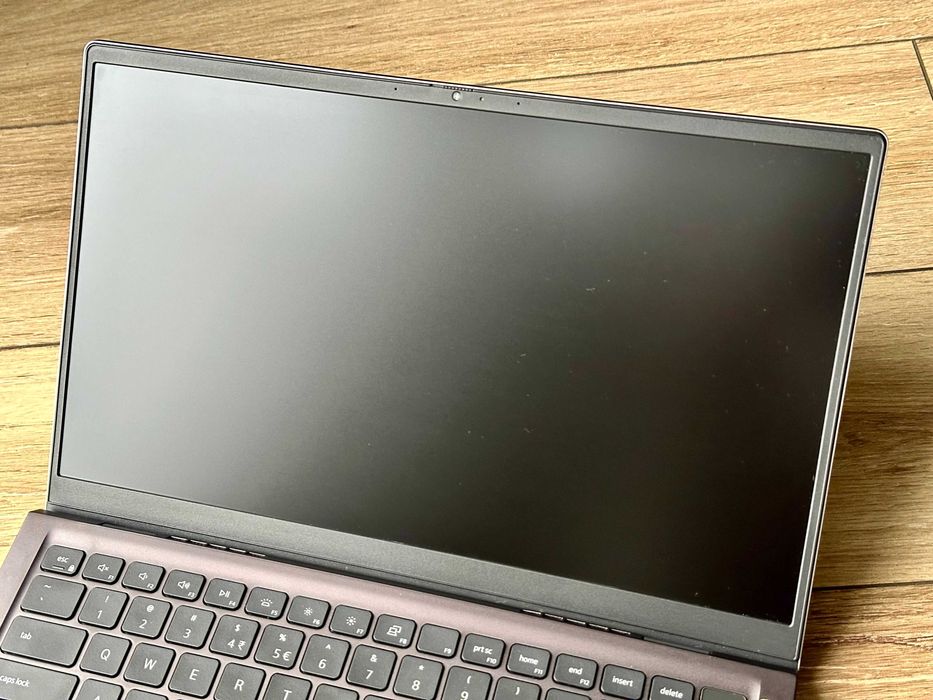 Biznesowy Dell Vostro 5415 - r5-5500u, 16GB ram, SSD 512GB, Windows.