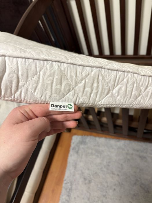 Ліжечко дитяче