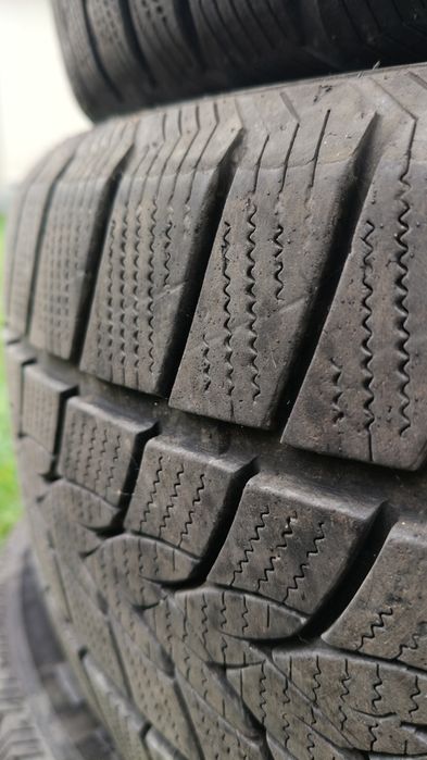 Opony zimowe 225/55/r18