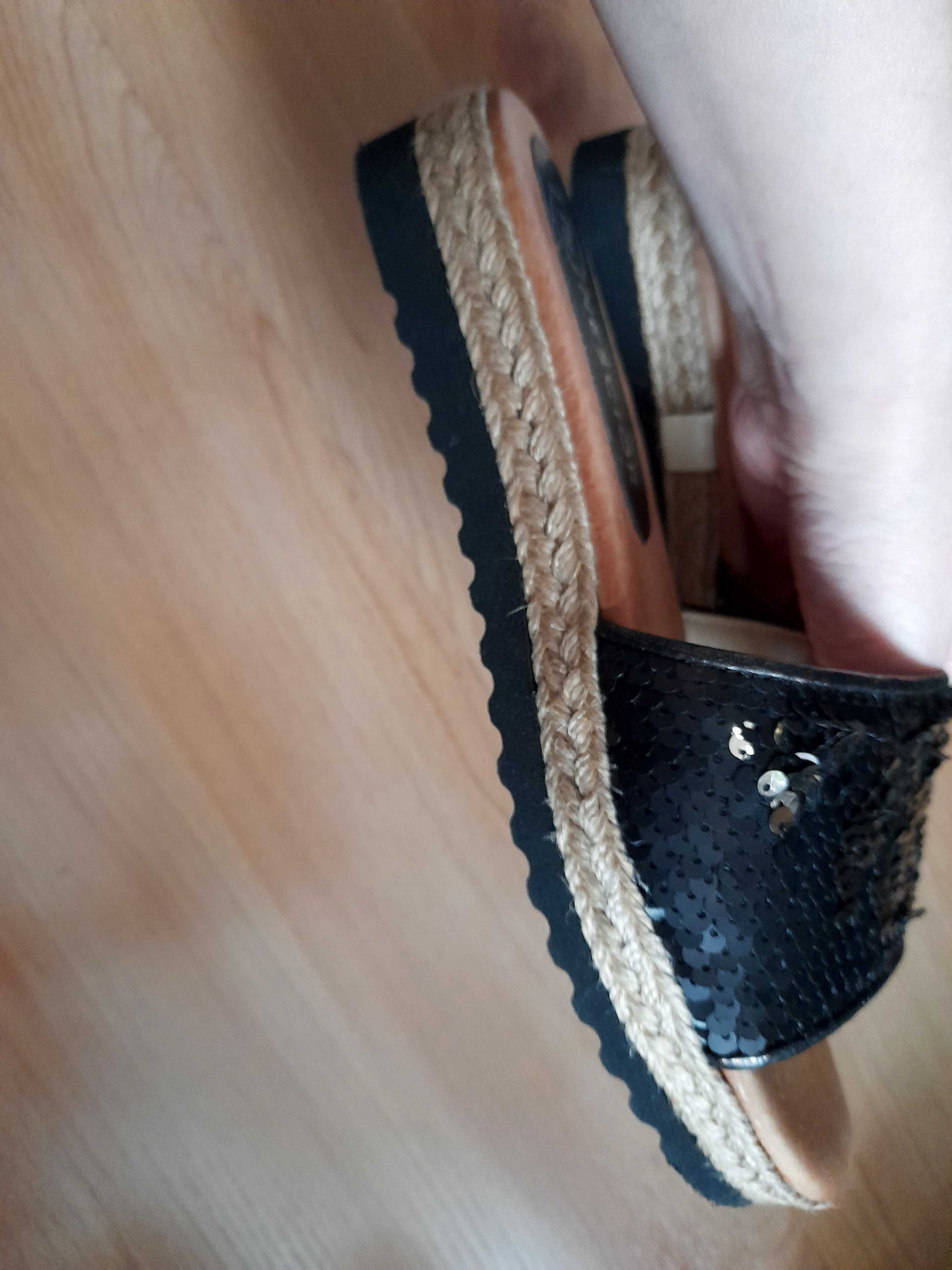 Klapki cekinowe roz. 38 NEŚCIOR