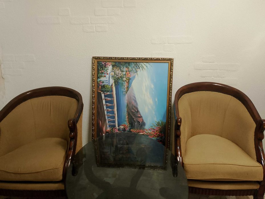 Крісло вінтажне для інтер'єру гарної якості