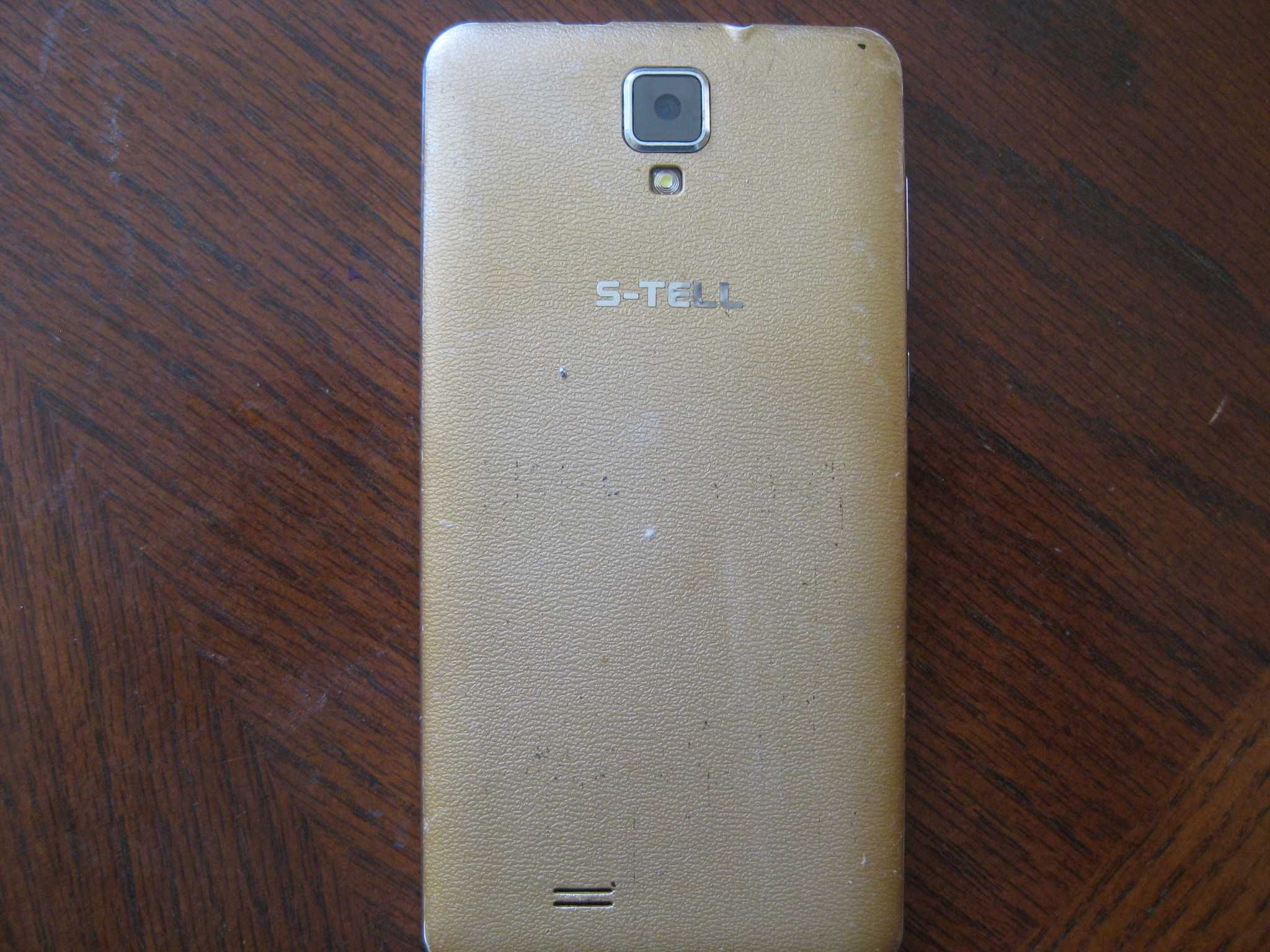 Смартфон S-TELL C555
