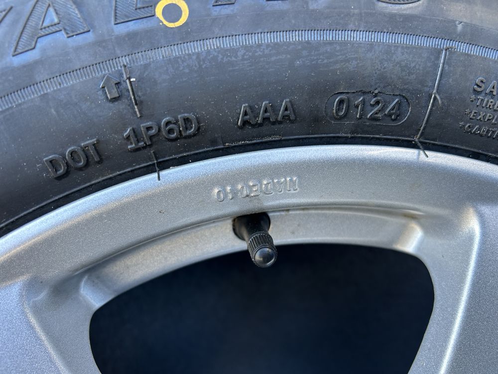 Koła Alufelgi 17” 5x108 Ford Peugeot itp Opony  215/60/17 Wielosezonow