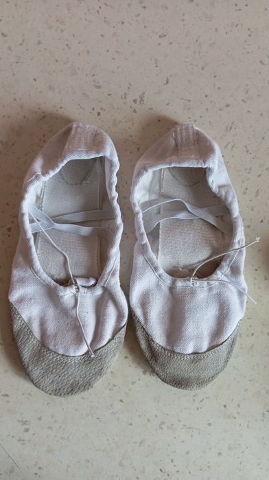 Чешки по стельке 20 см,чешки- балетки 22 см,в хорошем состоянии 80 грн